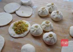 Illustration of how to make cabbage vermicelli steamed buns 7