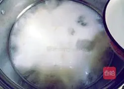 Illustration of how to make wontons 22