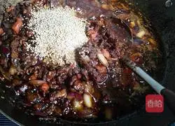 Illustration of homemade spicy noodle sauce 13