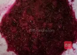 Illustration of how to make dragon fruit yogurt cake 3