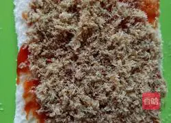 Illustration of how to make meat floss, egg and ham sandwich 4