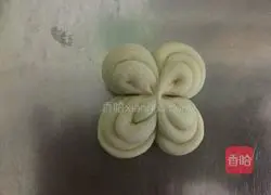 Milk chrysanthemum steamed buns recipe 14
