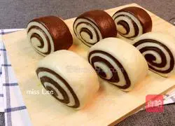 Illustration of how to make two-color steamed buns with knife cut milk flavor 13