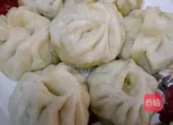 Illustration of how to make carrot meat buns 3