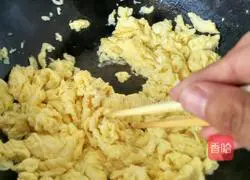 Illustration of how to make four fresh dumplings 11