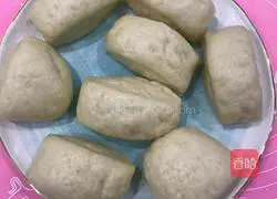 Illustration of how to make big steamed buns 9