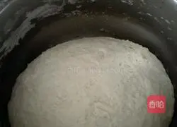 Illustration of how to make two-color sauce meat buns 2