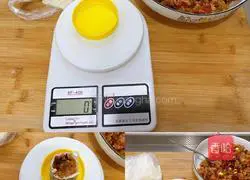 Illustration of how to make corn meat and paper siu mai 12