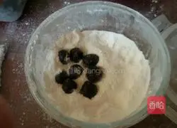 Illustration of how to make glutinous rice balls by hand 3
