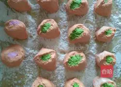 Illustration of how to make colorful vegetable juice dumplings 5