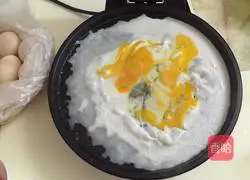 Illustration of how to make Cantonese rice rolls with electric pan 2