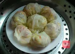 Illustration of how to make cabbage dumplings 11
