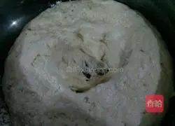 Illustration of how to make five-spice sesame cakes 3