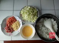 Illustration of how to make egg fried rice 3