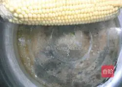 Illustration of how to make corn buns 4