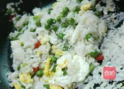 Peas and eggs fried rice Practice illustration 8