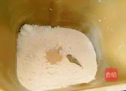 Illustration of how to make lotus leaf steamed buns 1