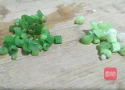 Illustration of how to make fried rice with peas and shrimps 3