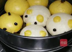 Illustration of how to make small animal steamed buns 9