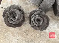 Illustration of how to make black rice and brown sugar steamed buns 8