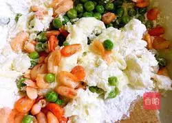 Illustration of how to make shrimp, potato and yam cake 6