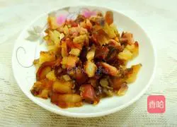 Illustration of how to make cabbage and bacon fried rice 3