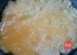 Illustration of how to make bacon and egg fried noodles 4
