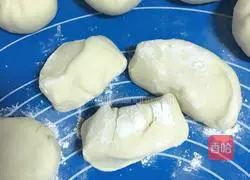 Bean paste stuffed buns Practice illustration 3