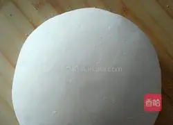 Illustration of how to make pickled cabbage and pork dumplings 1