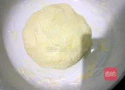 Illustration of how to make red date corn buns 4