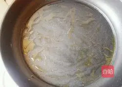 Illustration of how to make potato pancakes 6