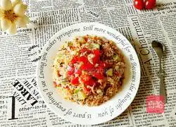 Illustration of how to make fried rice with cherry tomatoes, mixed vegetables and eggs 9