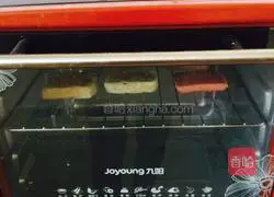 (Breakfast) Illustration of how to make grilled steamed buns 7