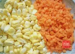 Illustration of how to make carrot and corn fried rice 2