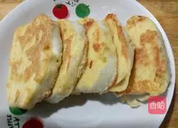 Illustration of how to make egg-flavored steamed bun slices 6