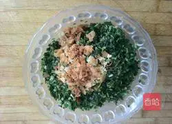 Illustration of how to make sweet potato noodles and mountain vegetable buns 9