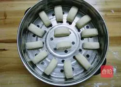 Illustration of how to make fried steamed buns 9