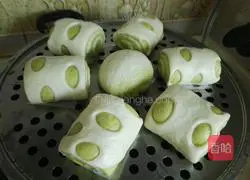 Illustration of how to make spinach steamed buns 8