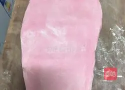 Illustration of how to make dragon fruit noodles 4