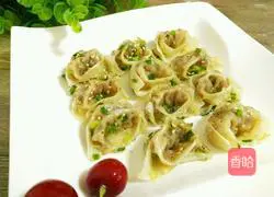 Illustration of how to make pan-fried wontons 1