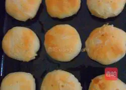 Illustration of making rose flower cake 12