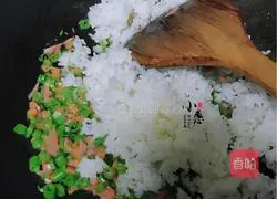 Creative fried rice recipe illustration 5