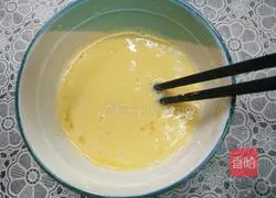 Illustration of how to make banana flying cake 3