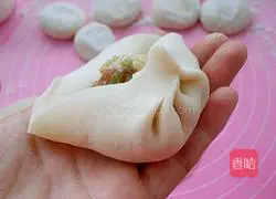 Illustration of how to make eggplant meat buns 17
