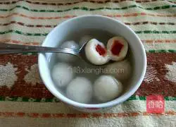 Illustration of how to make glutinous rice balls with hawthorn filling 11