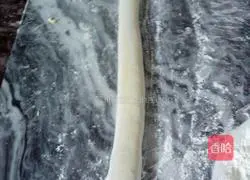 Illustration of how to make pumpkin steamed buns 16