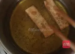 Illustration of how to make wonton wrapper spring rolls 2