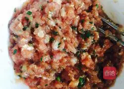 Illustration of how to make meat buns 3