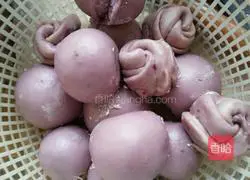 Illustration of how to make purple sweet potato buns 1
