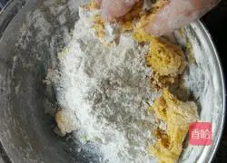 Pumpkin Illustration of how to make hedgehog steamed buns 4